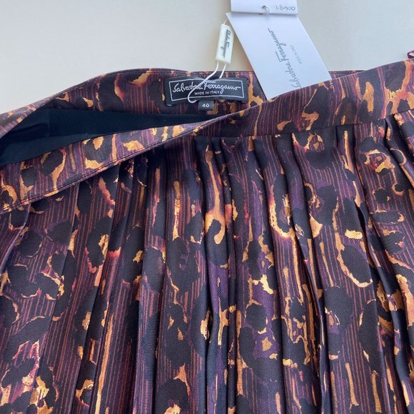 SALVATORE FERRAGAMO FLARED CHECKED SKIRT mu628 - Picture 3 of 13